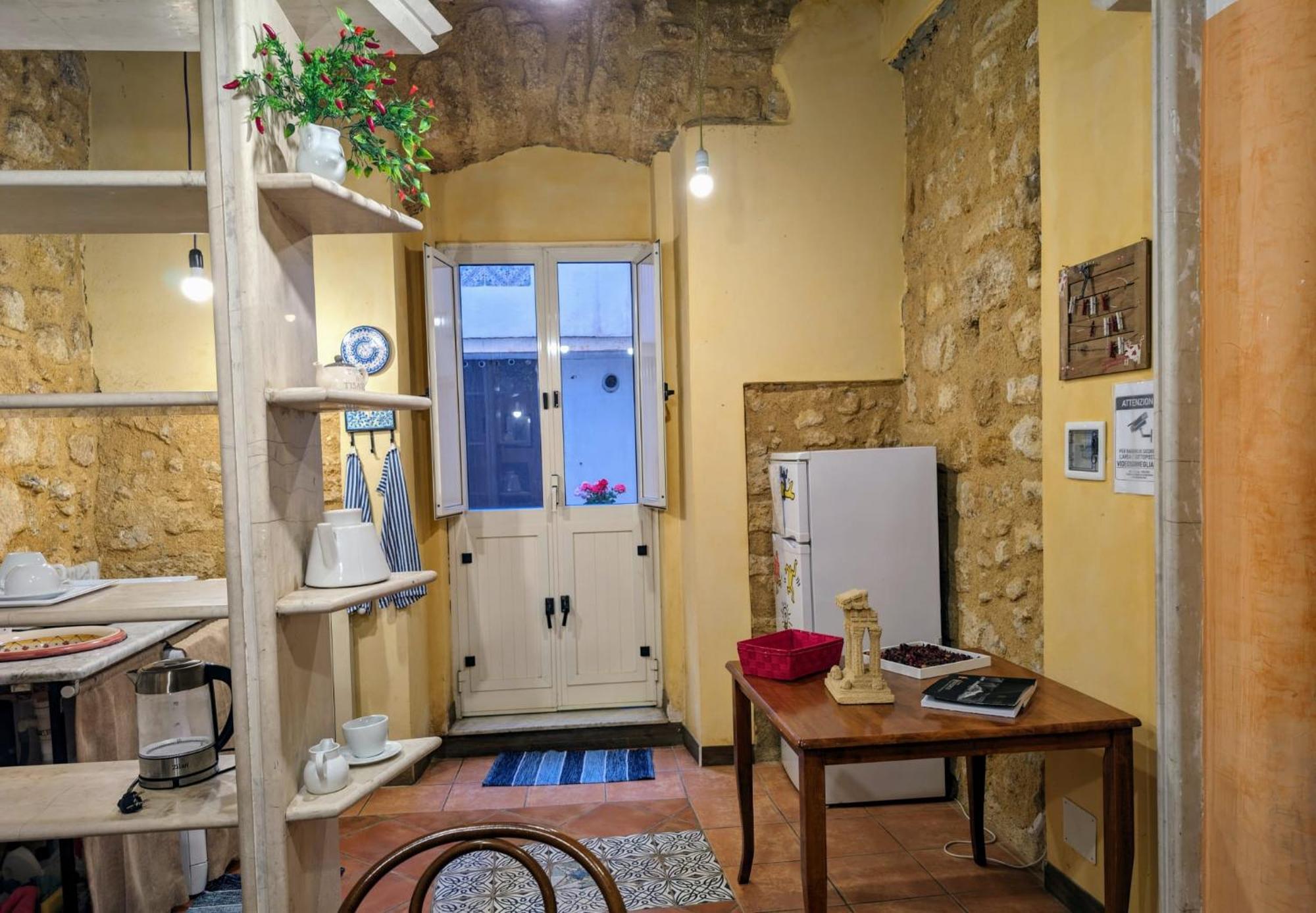 Casa Montana Hotel Агридженто Екстериор снимка
