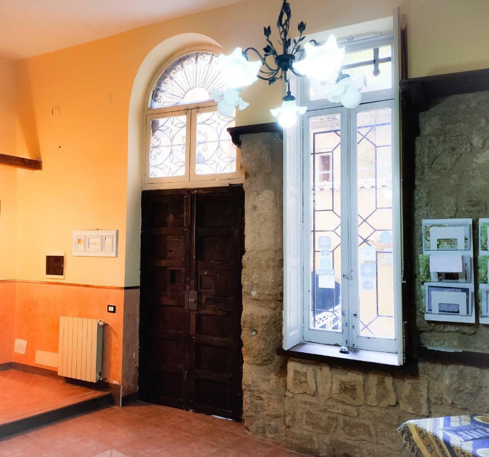 Casa Montana Hotel Агридженто Екстериор снимка
